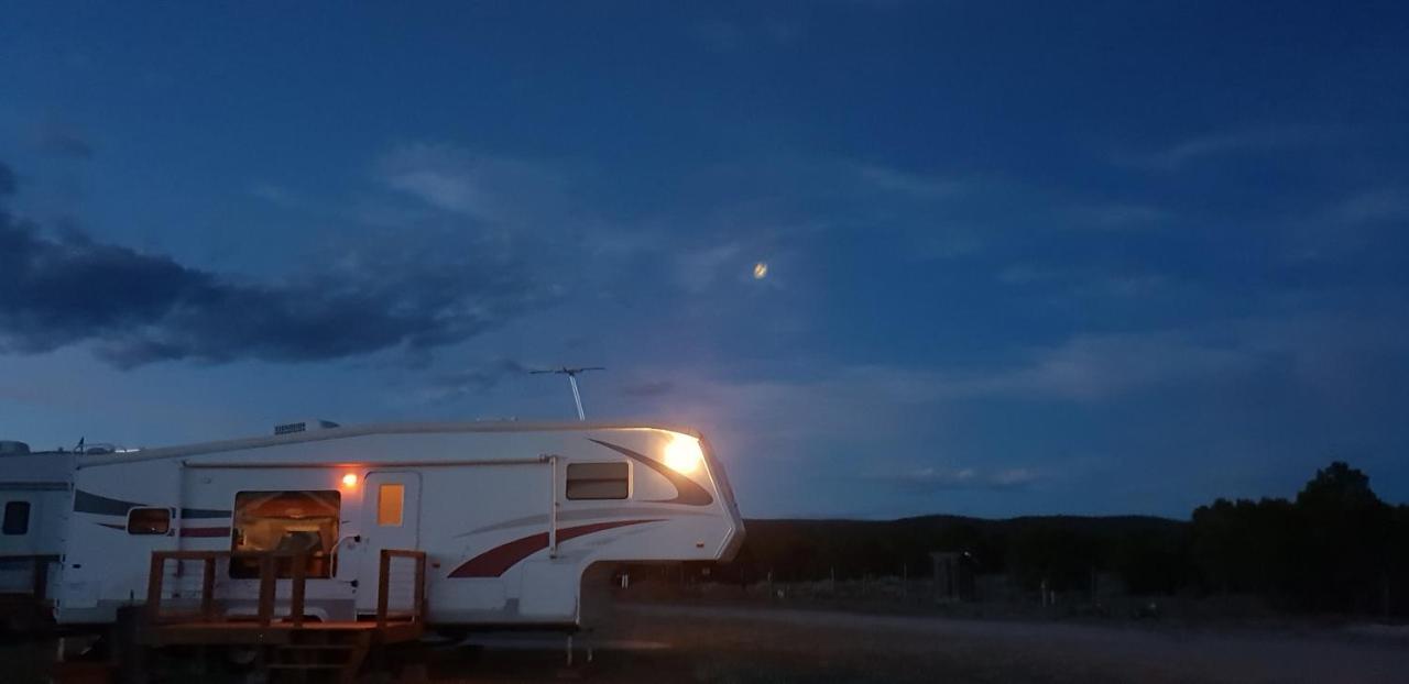 לינה וארוחת בוקר Ramah Mountain Harmony Retreat מראה חיצוני תמונה